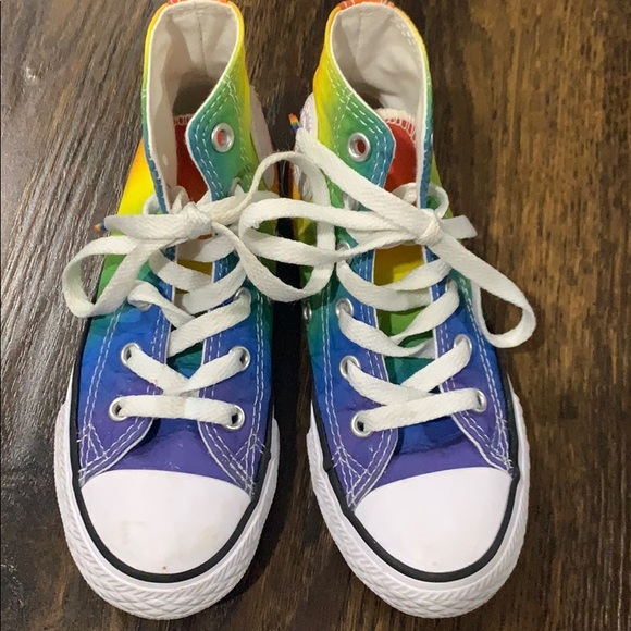 Kids Rainbow Converse high tops - Picture 5 of 7